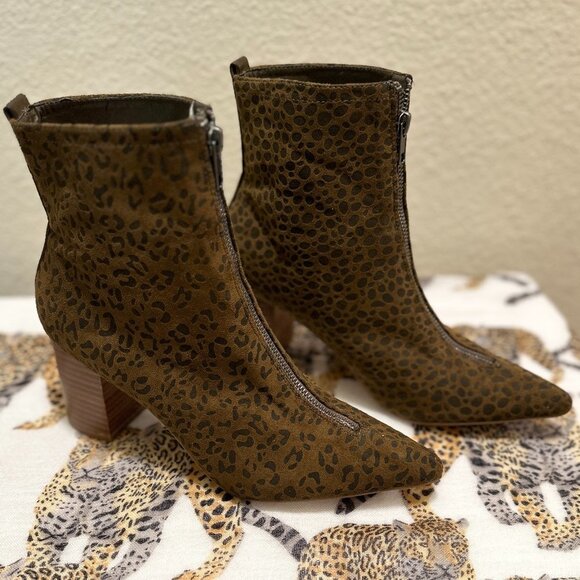 Coconuts By Matisse Clarissa Ankle Boots Size 7.5 Pointy Toe Faux Leopard Print - Picture 2 of 15